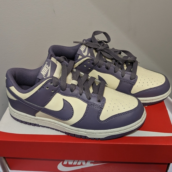 Womens Nike Dunks - Picture 1 of 8